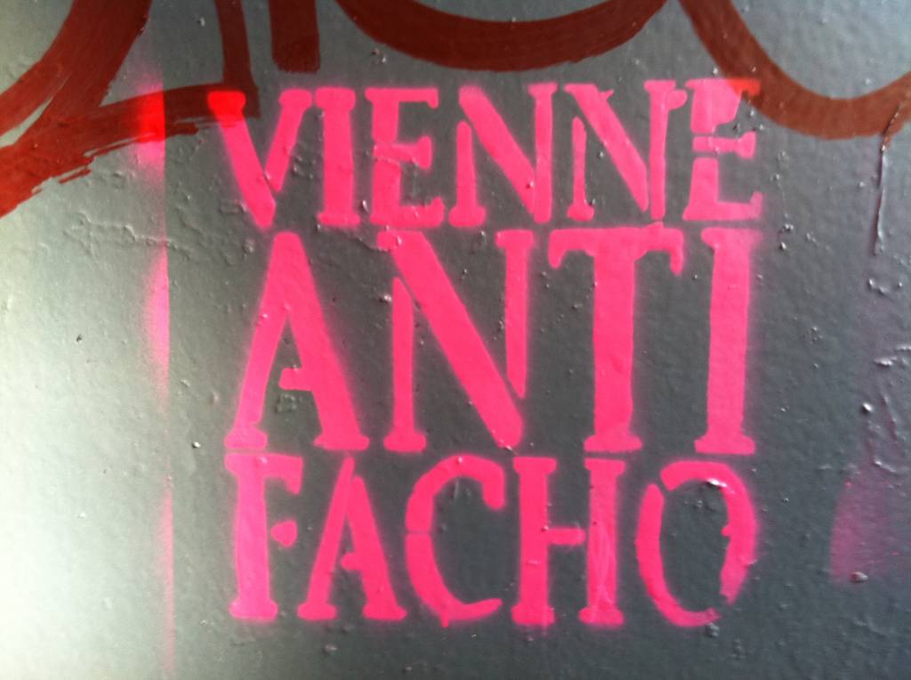 l'extrême droite ne doit pas proliférer dans l'ombre
