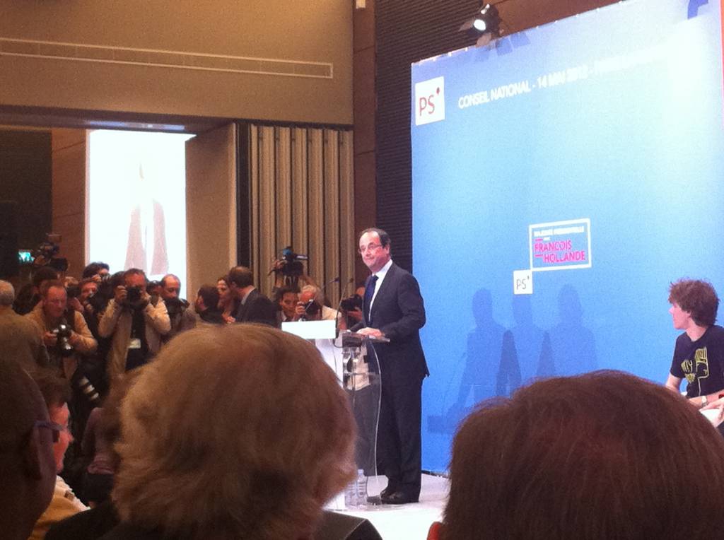 François Hollande dit "au revoir" aux Socialistes.