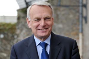 Jean-Marc AYRAULT – Premier ministre – appuie la candidature d'Erwann BINET