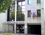 Sous-préfecture de Vienne : la réponse du Ministre de l'Intérieur